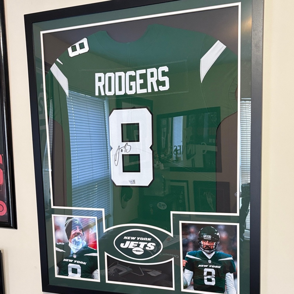Autographed SB winner and MVP Aaron Rodgers framed.